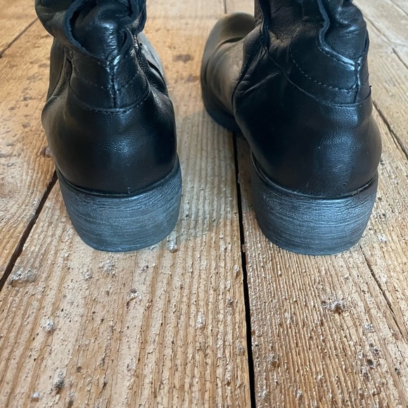 Sundance Lace Up Back Black Leather Tall Riding Boots Size 40 US 9.5 - Picture 8 of 9